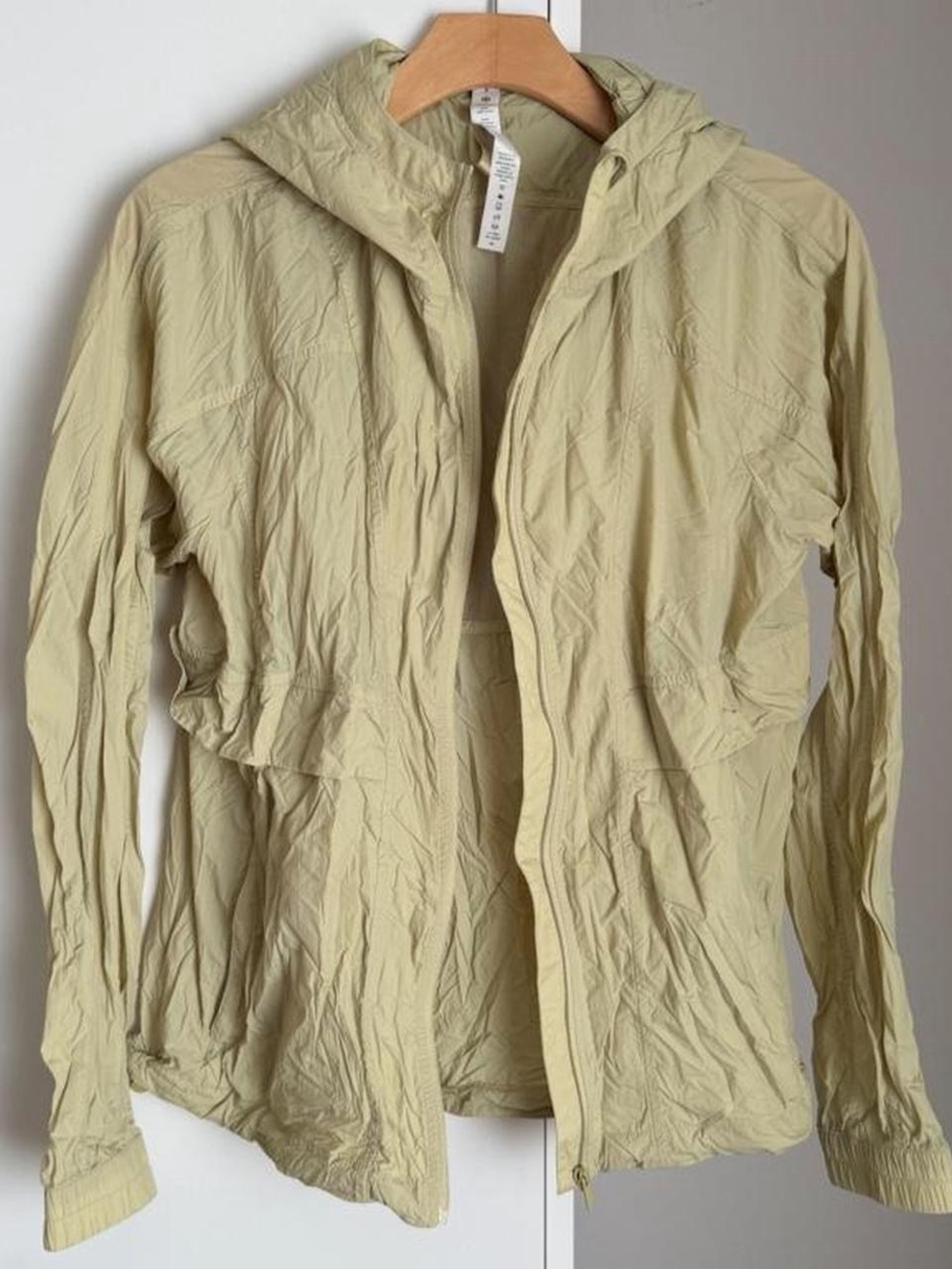Lululemon packable nylon lightweight jacket 
Size 8